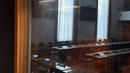 pellicola antiriflesso cabina traduttori onu